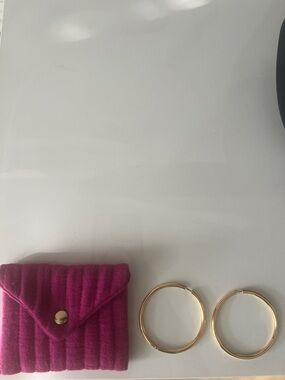 Fuchsia Quilted Coin Purse with Gold Hoop Earrings